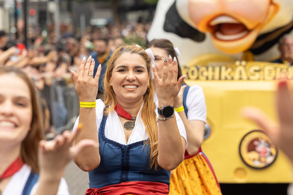 Kochk&auml;sewagen na Oktoberfest Blumenau
